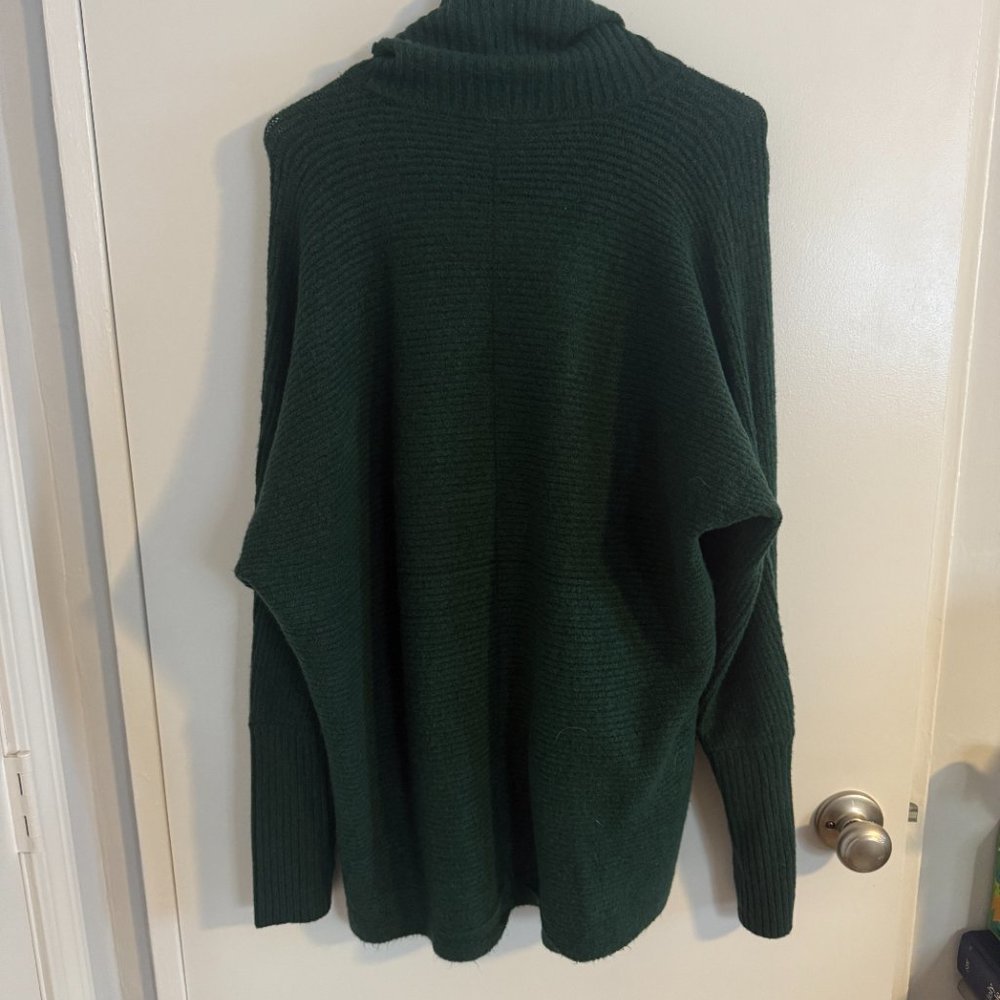 CeCe Green Turtleneck Sweater - NWOT - Picture 3 of 5